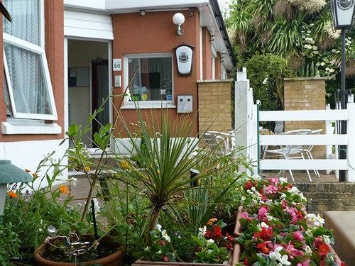 Готель Oaklands House - Adults Only Brading Екстер'єр фото
