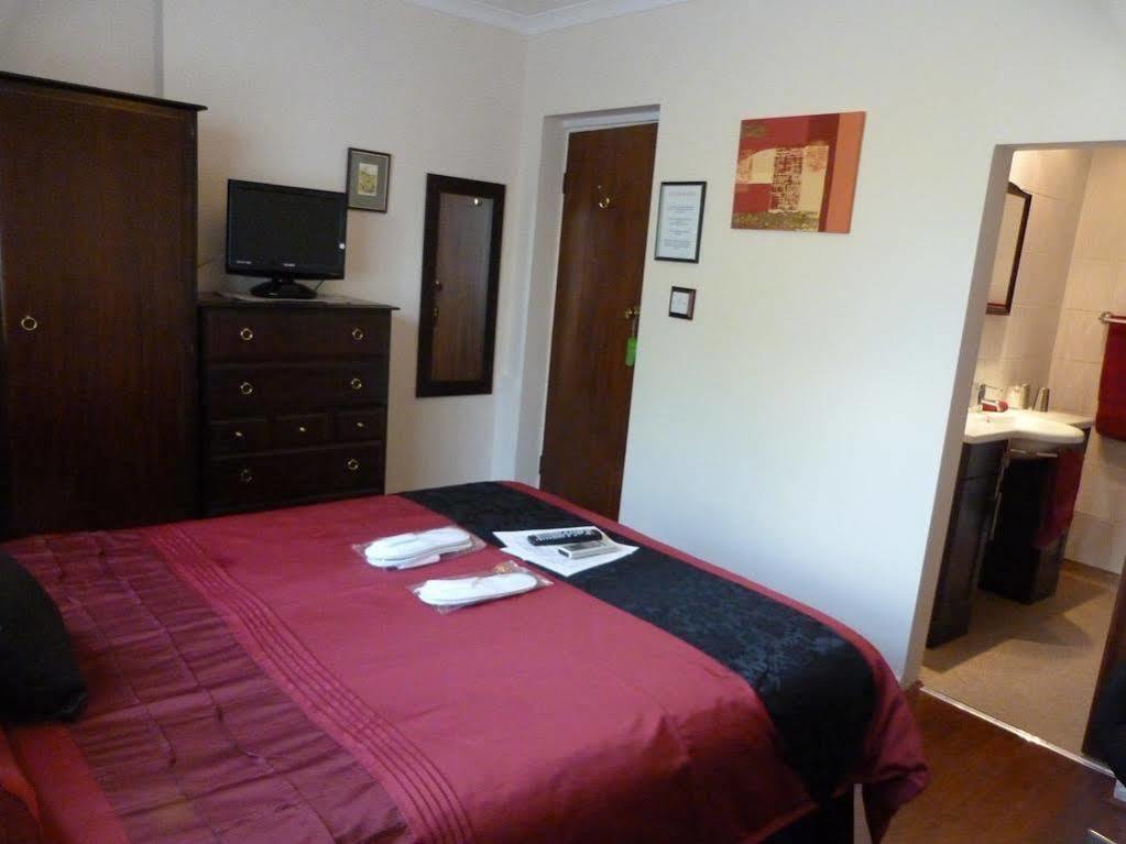 Готель Oaklands House - Adults Only Brading Екстер'єр фото