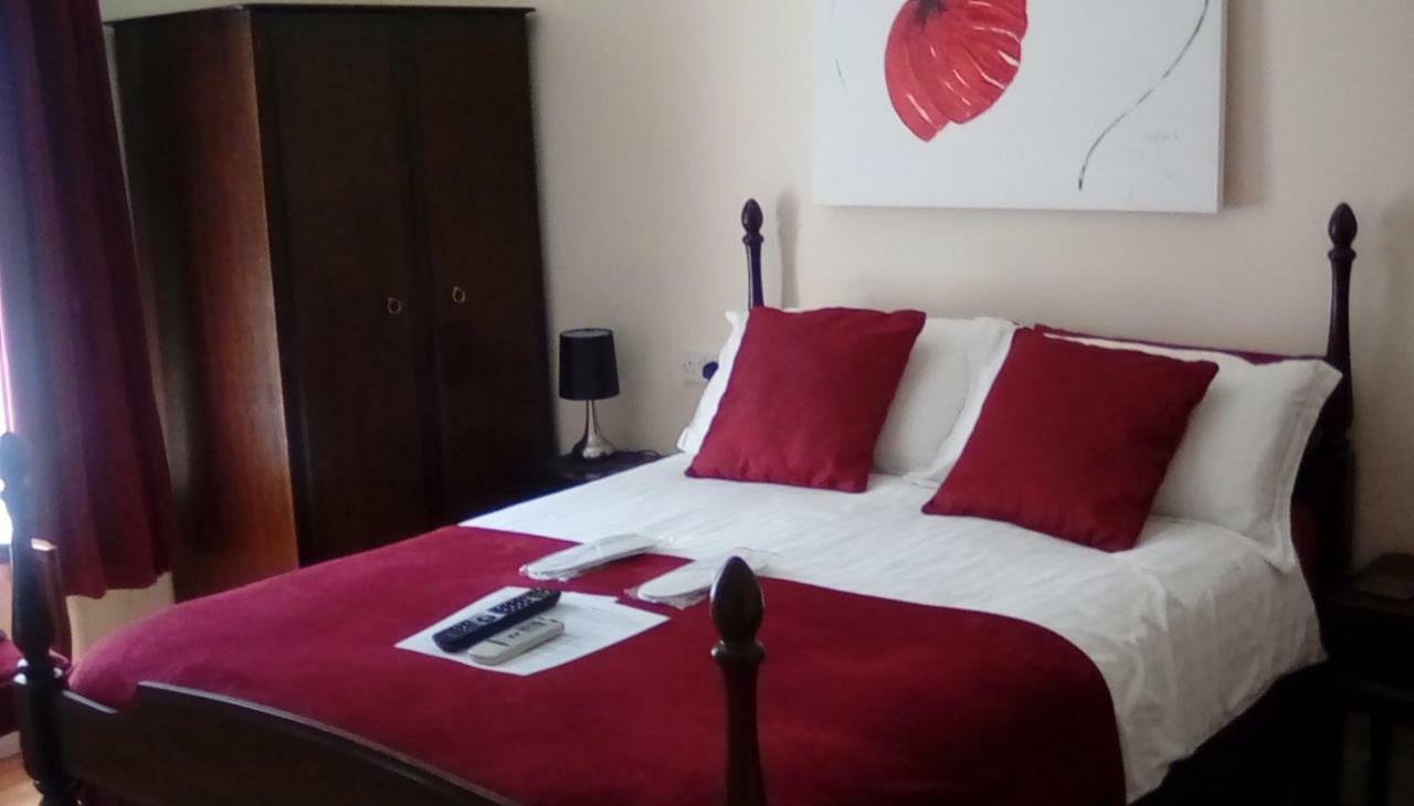 Готель Oaklands House - Adults Only Brading Екстер'єр фото